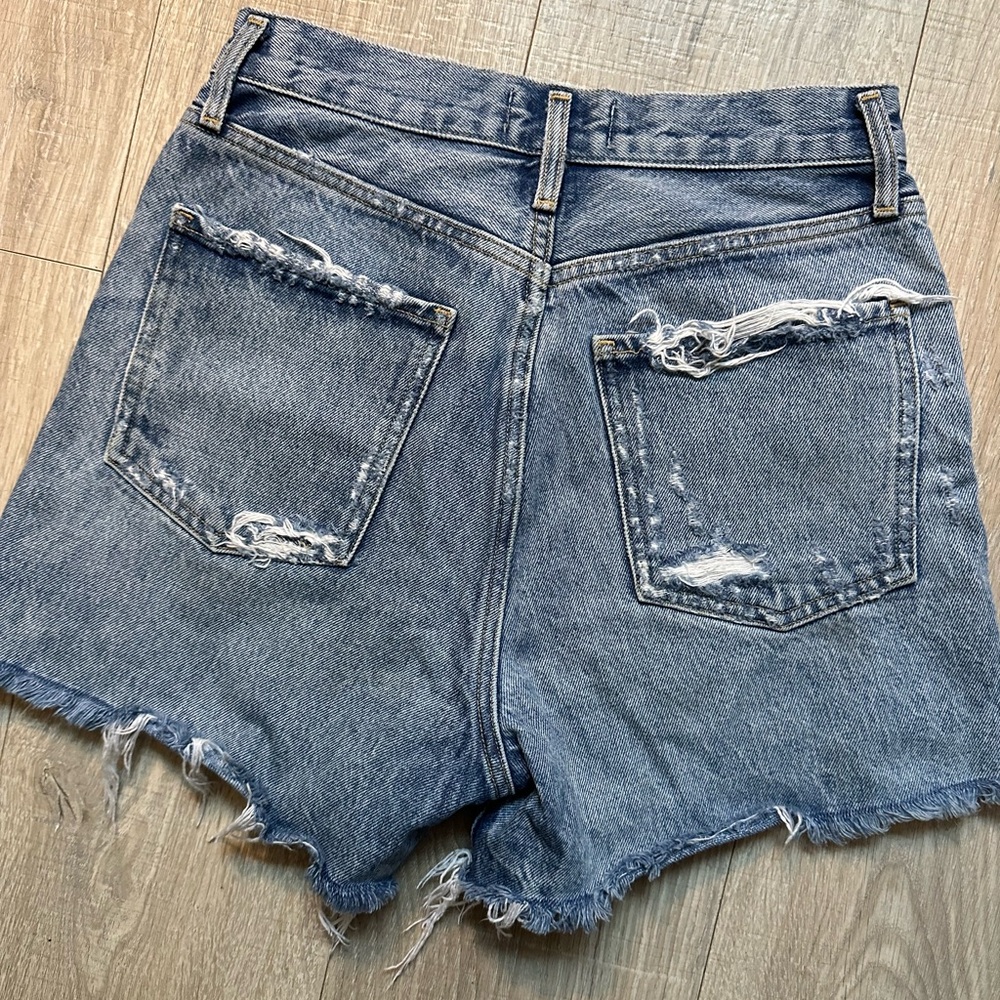 {AGOLDE} Dee Shorts in Riccochet Size 26 Medium Wash - Picture 6 of 7